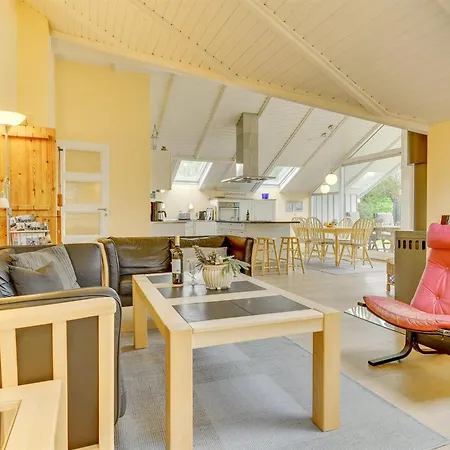 Armund - 300m From The Sea By Interhome