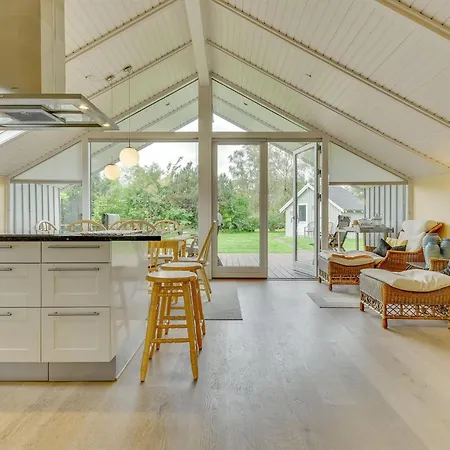 Armund - 300m From The Sea By Interhome *