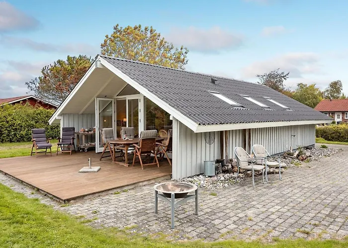 Armund - 300m From The Sea By Interhome Feriehus